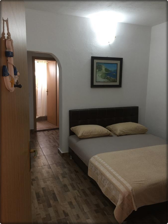Apartmani Labovic Budva Bagian luar foto